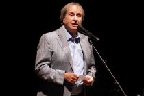 Irische Sänger Chris De Burgh gastiert auf seiner "50LO"-Tour in der Kölner Philharmonie (© Thomas Brill)